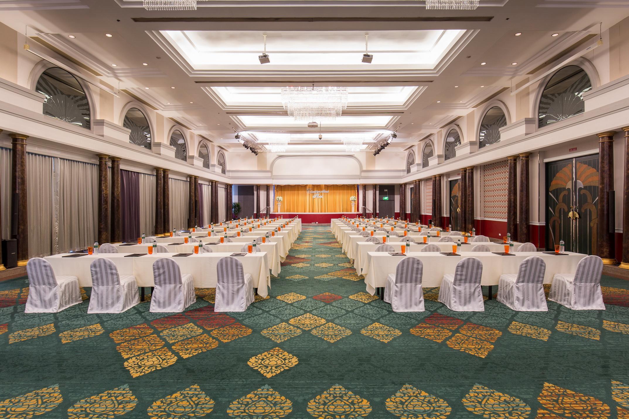 Hotel Ramada By Wyndham Bangkok Chaophya Park Exterior foto